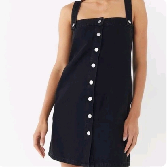 Urban Outfitters Dresses & Skirts - Urban Outfitters Aria Denim Overall Mini Dress, Size Large in Black